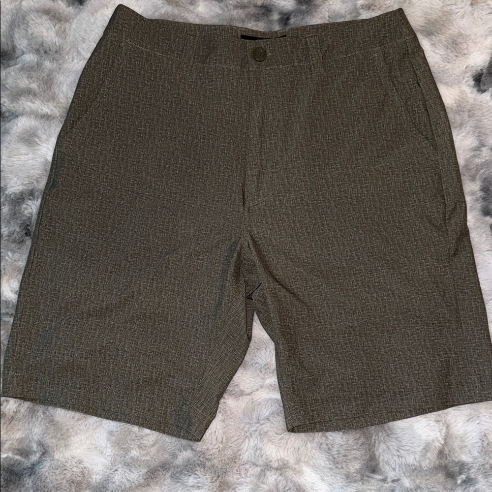 Men's Classic Olive Shorts